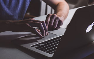 新能源汽车产销延续快速增长态势，新能车ETF(515700)近1周规模增长显著